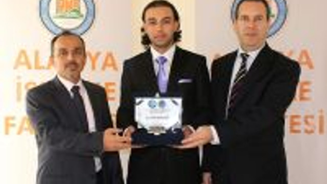 Aü Alanya İşletme Fakültesine İki Ödül