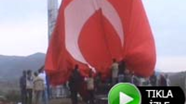 Turkiye Nin En Buyuk 2 Bayragi Guncel