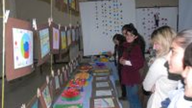 Baskale Ataturk Ilkogretim Okulu Ogrencilerinden Sira Gecesi Guncel