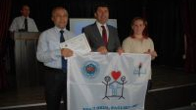 Okullarda Beyaz Bayrak Dalgalaniyor Guncel