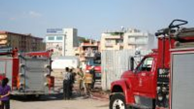 Yediemin Arac Deposunda Yangin Cikti 2 Guncel