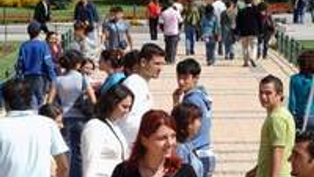 Universitelilere Maas Gibi Burs Guncel