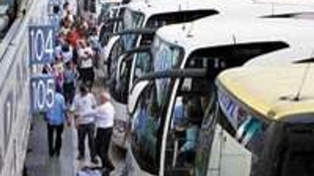 Rekabete Kizan Baskan Istifa Etti Guncel