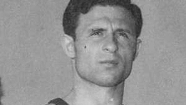Mithat Bayrak vefat etti