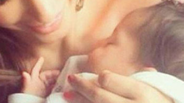 Yolanthe Cabau ve oğlundan ilk fotoğraf