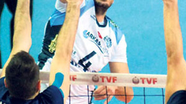 Arkas, Fenerbahçe'ye patladı