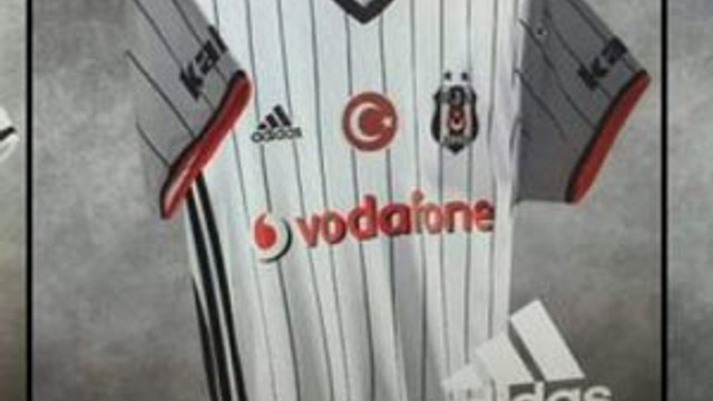 Besiktas Formasinda Turk Bayragi Krizi Spor Toto Super Lig