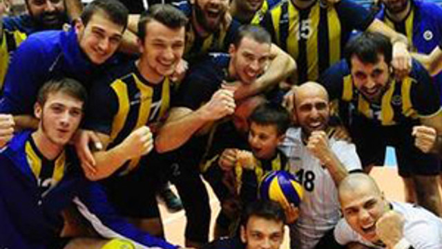 Dev derbi Fenerbahçe'nin !