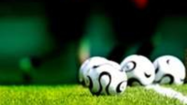 Transfermarkt artık Türkçe !