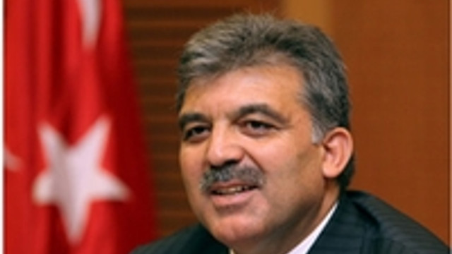 Abdullah Gül'den Aziz Yıldırım'a kutlama