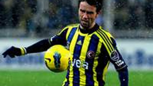 Gökhan Gönül sezonu kapatabilir!