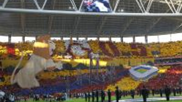 View Galatasaray Fenerbahçe Koreografileri Background