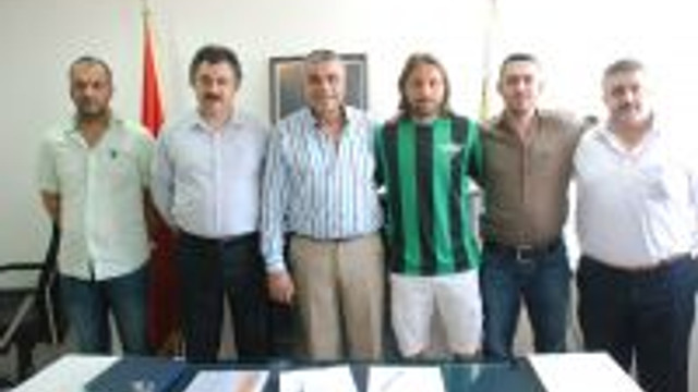 Akhisarspor Belediyespor, Emin Aladağ İle Sözleşme İmzaladı