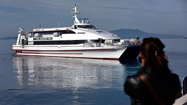 Bakan Yunanistan'da açıkladı ! Artık feribotlarla...