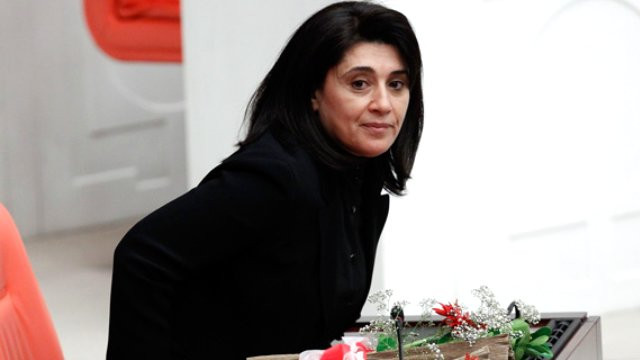 HDP'li Leyla Zana için beraat kararı