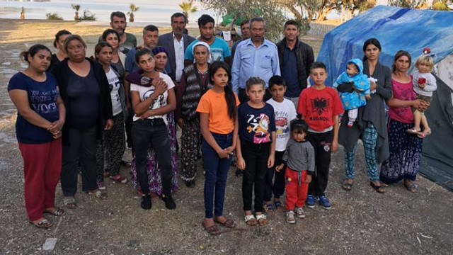 Mahalleden taşlı sopalarla kovuldular