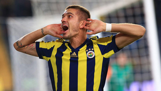 Neustadter Galatasaray Ve Besiktas Ta Forma Giymem Spor Toto Super Lig