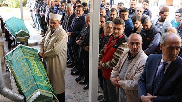 İki kızını toprağa veren anneden şok iddia