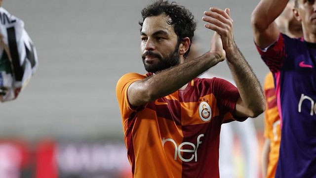 Selçuk İnan, Milli Takım'ı bırakıyor !