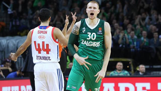 Efes Litvanya'da kayıp