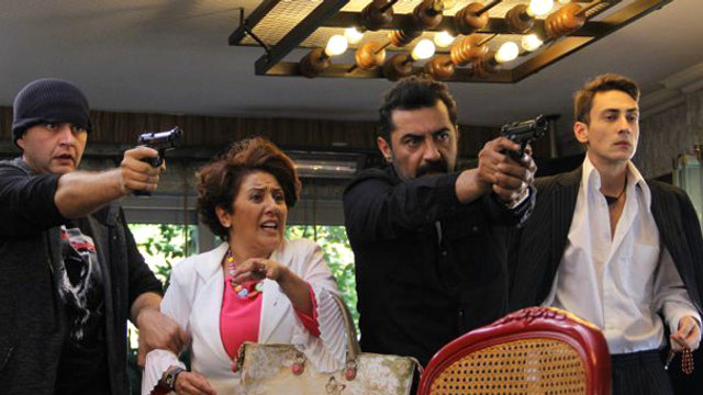 Çocuklar Duymasın'ın yerine getirilen dizi yayından kaldırıldı