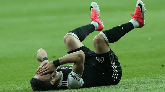 Gökhan Gönül'ün sakatlık kabusu !