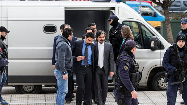 Yunanistan FETÖ’cü subayları iade edecek mi ?