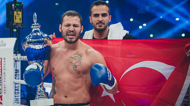 'Avatar' Atakan'dan müthiş nakavt !