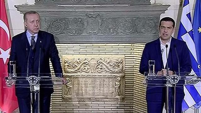Canlı yayında tarihi restleşme: ''Kimlerin kaçtığını biliyoruz''