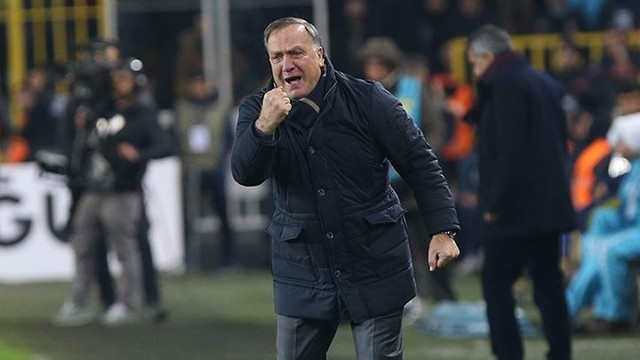 Advocaat'tan Sneijder'e özel önlem