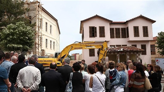 İzmir Marşı ilk kez böyle bir işte kullanıldı