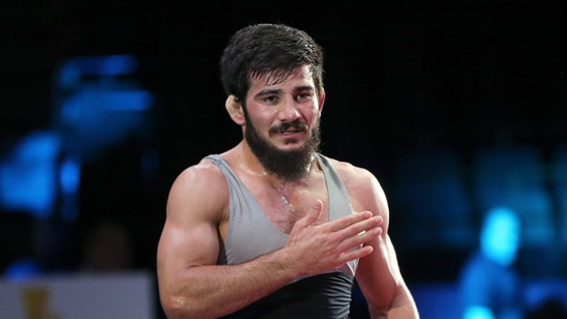 Güreşte 1 gümüş 1 bronz !