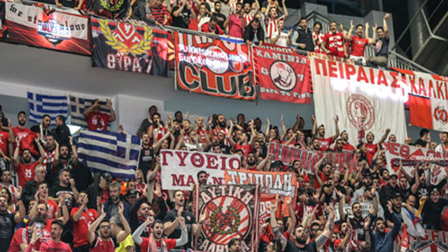 Sinan Erdem'de Olympiakos'a İzmir Marşı !