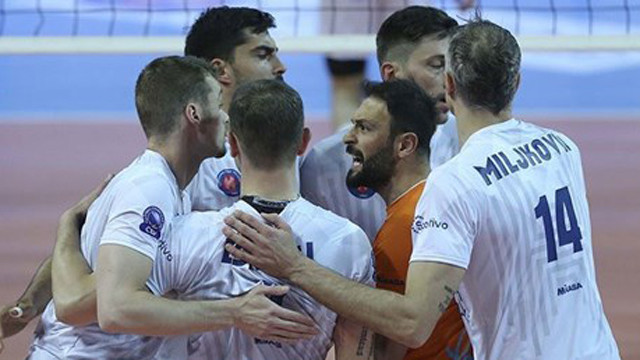 Filede Halkbank şampiyon oldu