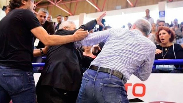 Aziz Yıldırım'ın başkanlığı tehlikede !