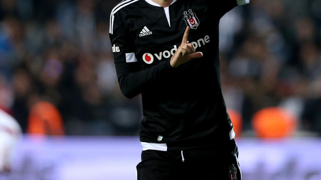 Roma’dan Oğuzhan Özyakup'a 9 milyon euro !