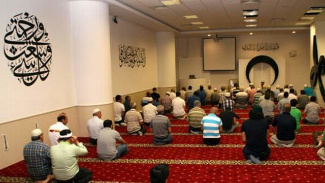 Yeni açılacak tüm okullara mescit zorunluluğu getirildi