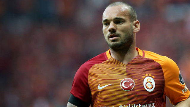 Sneijder ile yollar ayrıldı !