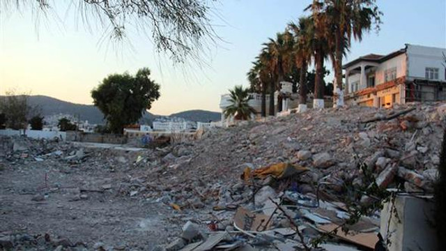 38 yıllık eğlence mekanı yıkıldı