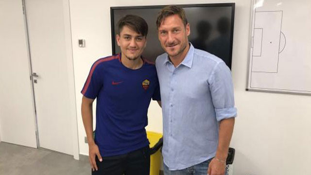 Cengiz Ünder'den Francesco Totti paylaşımı