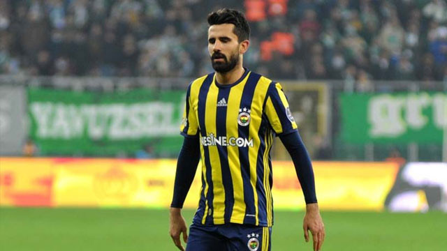 Valencia ve Villarreal Alper Potuk'un peşinde