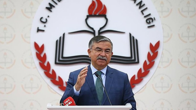 Milyonlarca öğrencinin beklediği müfredat açıklaması geldi