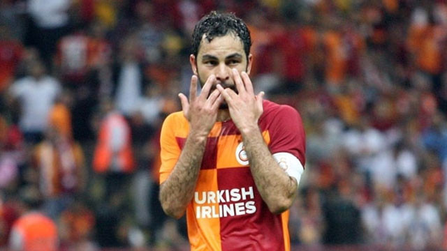Selçuk İnan yönetimi ikiye böldü