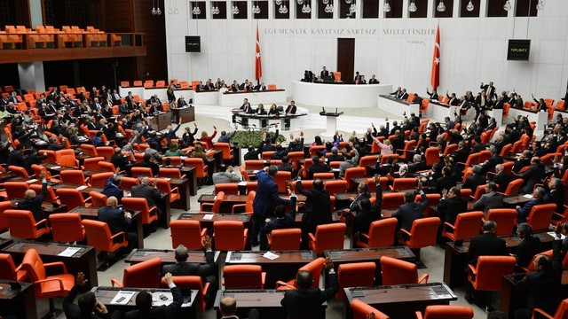 Meclis'te iç tüzük mesaisi başlıyor