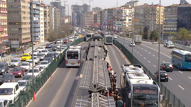 Eğitim yılının ilk gününde öğrencilere müjde !