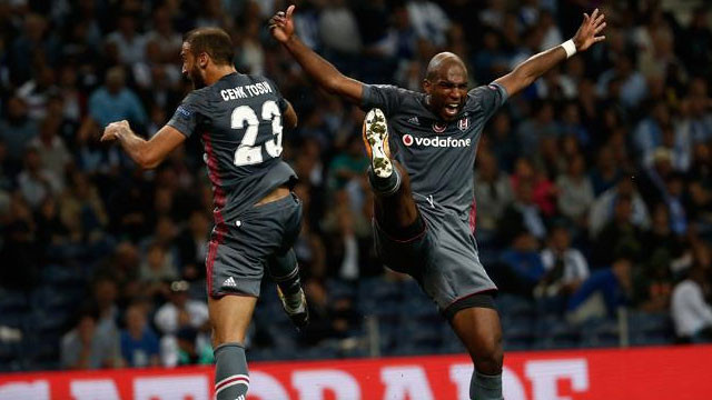 Cenk Tosun'un golü haftanın golü seçildi ! | Şampiyonlar Ligi