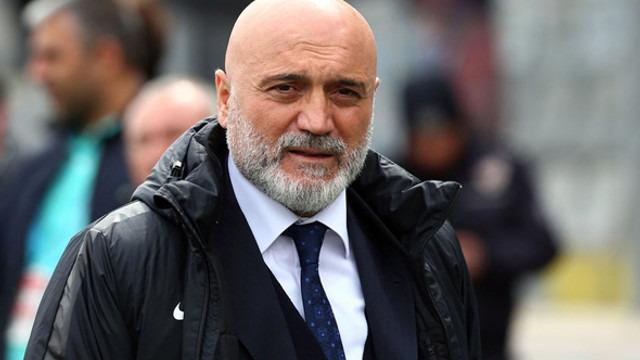 Fenerbahçe'den Hikmet Karaman'a kötü haber