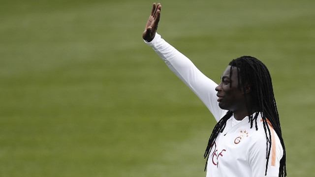 Gomis kamptan ayrıldı !