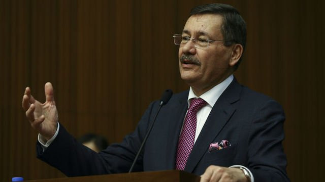 Köşe yazarlığ talebi reddedilen Gökçek'ten Sözcü'ye yanıt var