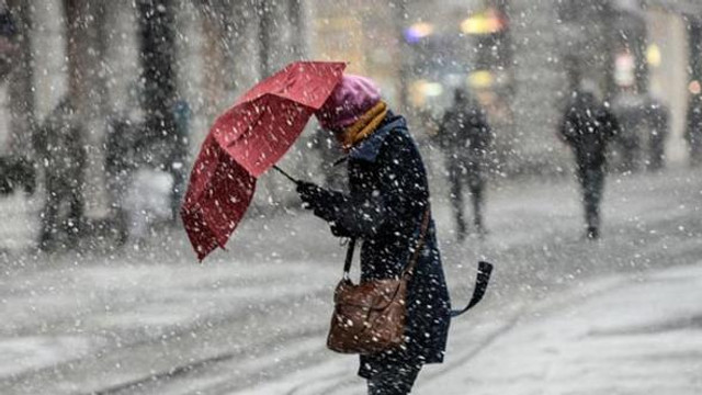İstanbul'da için kar uyarısı ! Saat verildi...